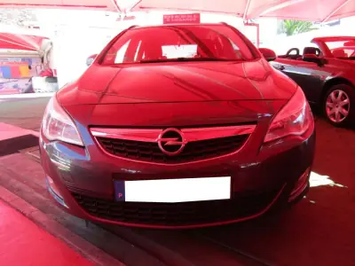 Opel Astra Sports Tourer 2012 - 6479 EUR, 245329 km - 245329km - foto 13 de 14