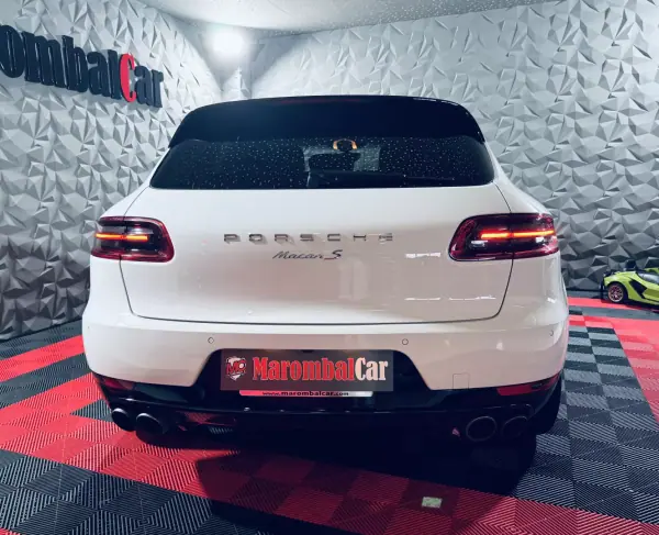 Porsche Macan 2014 - 42990 EUR, 205232 km - AUTO.MOTO.pt - 205232km - foto 12 de 33