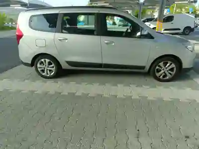 Dacia Lodgy 2016 - 10500 EUR, 164009 km - AUTO.MOTO.pt - 164009km - foto 8 de 8