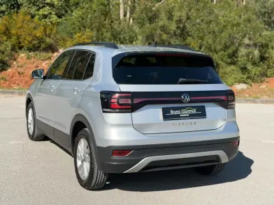 Volkswagen T-Cross 2023 - 14500 EUR, 149093 km - AUTO.MOTO.pt - 149093km - foto 11 de 24