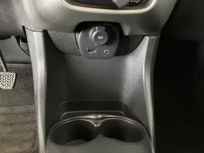 Citroën C1 2016 - 10000 EUR, 67129 km - AUTO.MOTO.pt - 67129km - foto 10 de 14