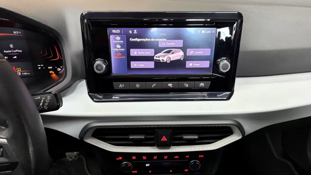 SEAT Ibiza 2023 - 14270 EUR, 50000 km - AUTO.MOTO.pt - 50000km - foto 25 de 38