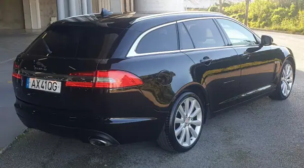 Jaguar XF Sportbrake 2015 - 19990 EUR, 179000 km - AUTO.MOTO.pt - 179000km - foto 5 de 29