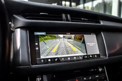 Jaguar XF Sportbrake 2019 - 23990 EUR, 147458 km - AUTO.MOTO.pt - 147458km - foto 45 de 45