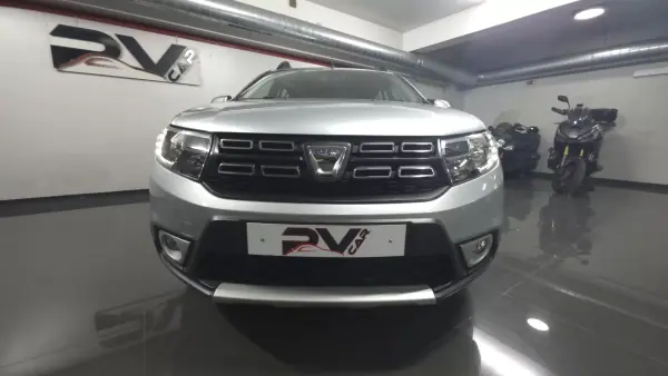 Dacia Sandero 2021 - 12990 EUR, 34000 km - AUTO.MOTO.pt - 34000km - foto 13 de 21