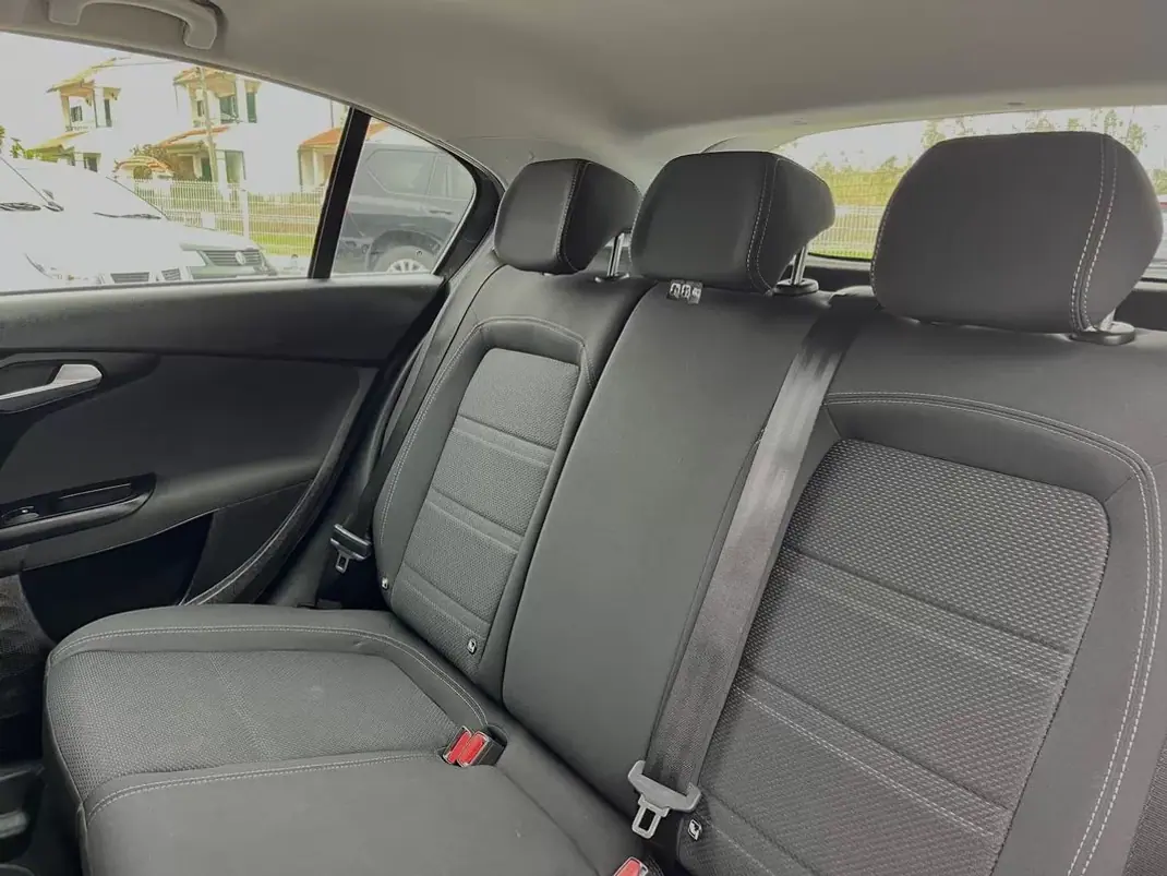 Fiat Tipo 2021 - 11900 EUR, 116480 km - AUTO.MOTO.pt - 116480km - foto 28 de 34