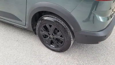 Dacia Jogger 2024 - 20890 EUR, 6203 km - AUTO.MOTO.pt - 6203km - foto 18 de 50