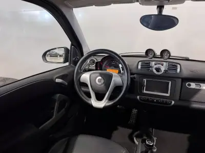 Smart ForTwo Coupé 2013 - 12500 EUR, 118671 km - AUTO.MOTO.pt - 118671km - foto 8 de 48