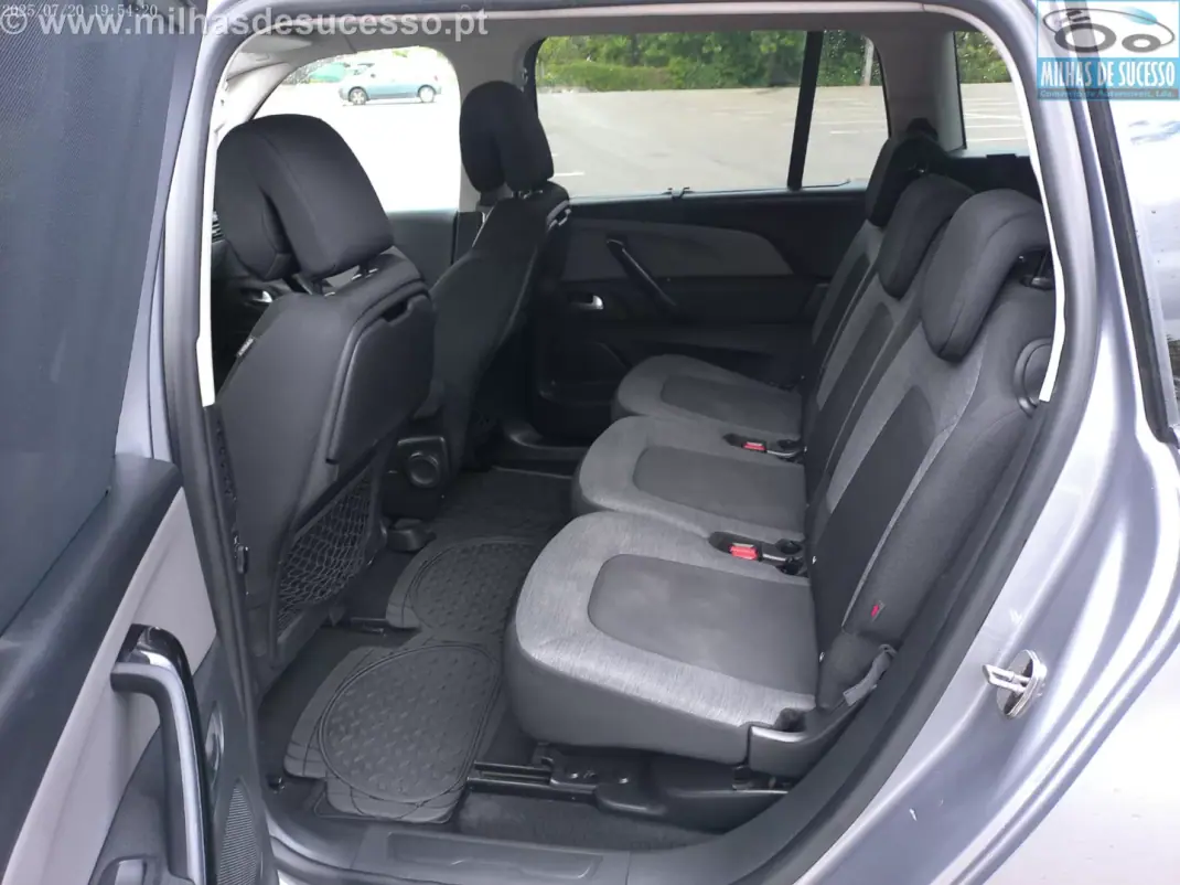 Citroën C4 Spacetourer 2019 - 15500 EUR, 123000 km - AUTO.MOTO.pt - 123000km - foto 11 de 22