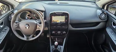 Renault Clio 2014 - 9500 EUR, 147000 km - foto 6 de 20