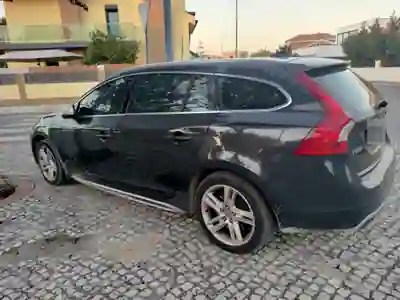 Volvo V60 2013 — foto 4 de 13