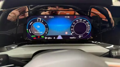 Volkswagen Golf 2021 - 21500 EUR, 96839 km - AUTO.MOTO.pt - 96839km - foto 24 de 38