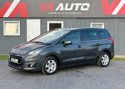 Peugeot 5008 2015 - 9900 EUR, 214000 km - AUTO.MOTO.pt - 214000km - foto 3 de 26
