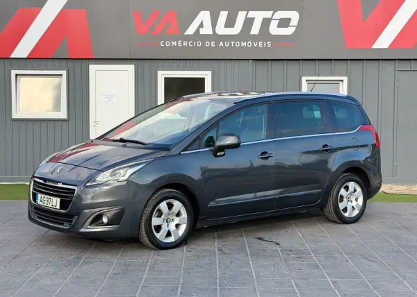Peugeot 5008 2015 - 9900 EUR, 214000 km - AUTO.MOTO.pt - 214000km - foto 3 de 26
