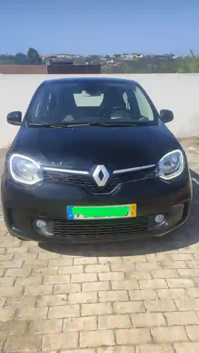 Renault Twingo 2019 - 8500 EUR, 77000 km - AUTO.MOTO.pt - 77000km - foto 1 de 11