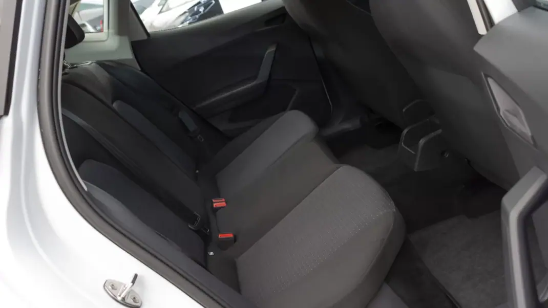 SEAT Ibiza 2024 - 15750 EUR, 25000 km - AUTO.MOTO.pt - 25000km - foto 10 de 33