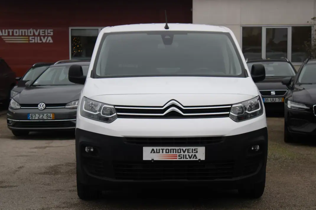 Citroën Berlingo 1.5 Bluehdi M Clube 102cv 2021 - 11990 EUR, 209000 km - AUTO.MOTO.pt - 209000km - foto 4 de 19