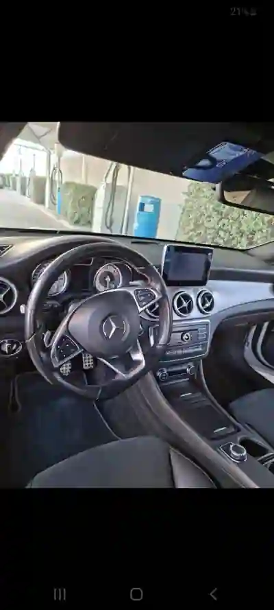 Mercedes-Benz CLA 220 2015 - 15990 EUR, 240 km - foto 3 de 4