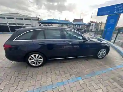 Mercedes-Benz C 180 2019 - 22500 EUR, 104000 km - foto 4 de 10