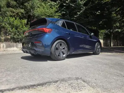 Cupra Born 2022 - 24499 EUR, 88036 km - AUTO.MOTO.pt - 88036km - foto 9 de 53