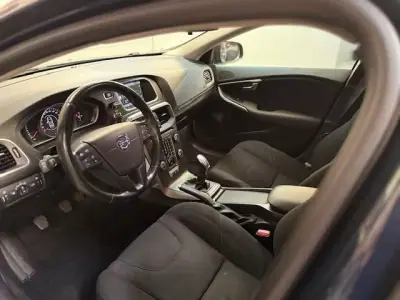 Volvo V40 2014 - 7900 EUR, 263000 km - AUTO.MOTO.pt - 263000km - foto 13 de 14