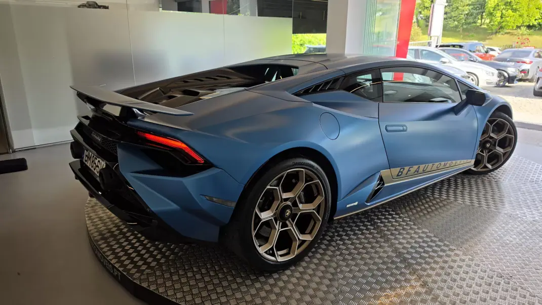 Lamborghini Huracán 2024 - 397500 EUR, 11996 km - AUTO.MOTO.pt - 11996km - foto 21 de 79
