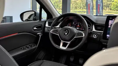 Renault Captur 2022 - 17900 EUR, 90718 km - 90718km - foto 13 de 17