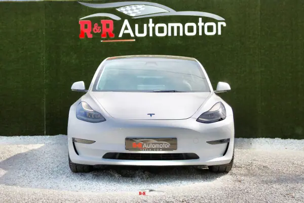 Tesla Model 3 2021 - 32400 EUR, 70000 km - AUTO.MOTO.pt - 70000km - foto 4 de 39
