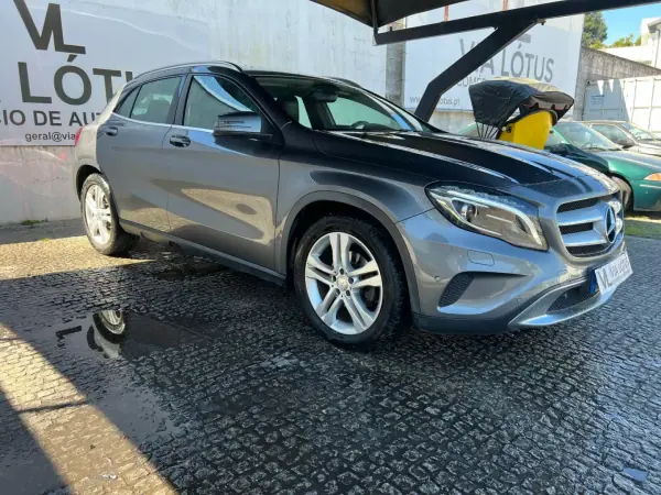 Mercedes-Benz GLA 200 2015 - 21750 EUR, 192000 km - AUTO.MOTO.pt - 192000km - foto 4 de 14