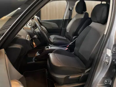 Citroën C4 Spacetourer 2018 - 14950 EUR, 233900 km - AUTO.MOTO.pt - 233900km - foto 7 de 20