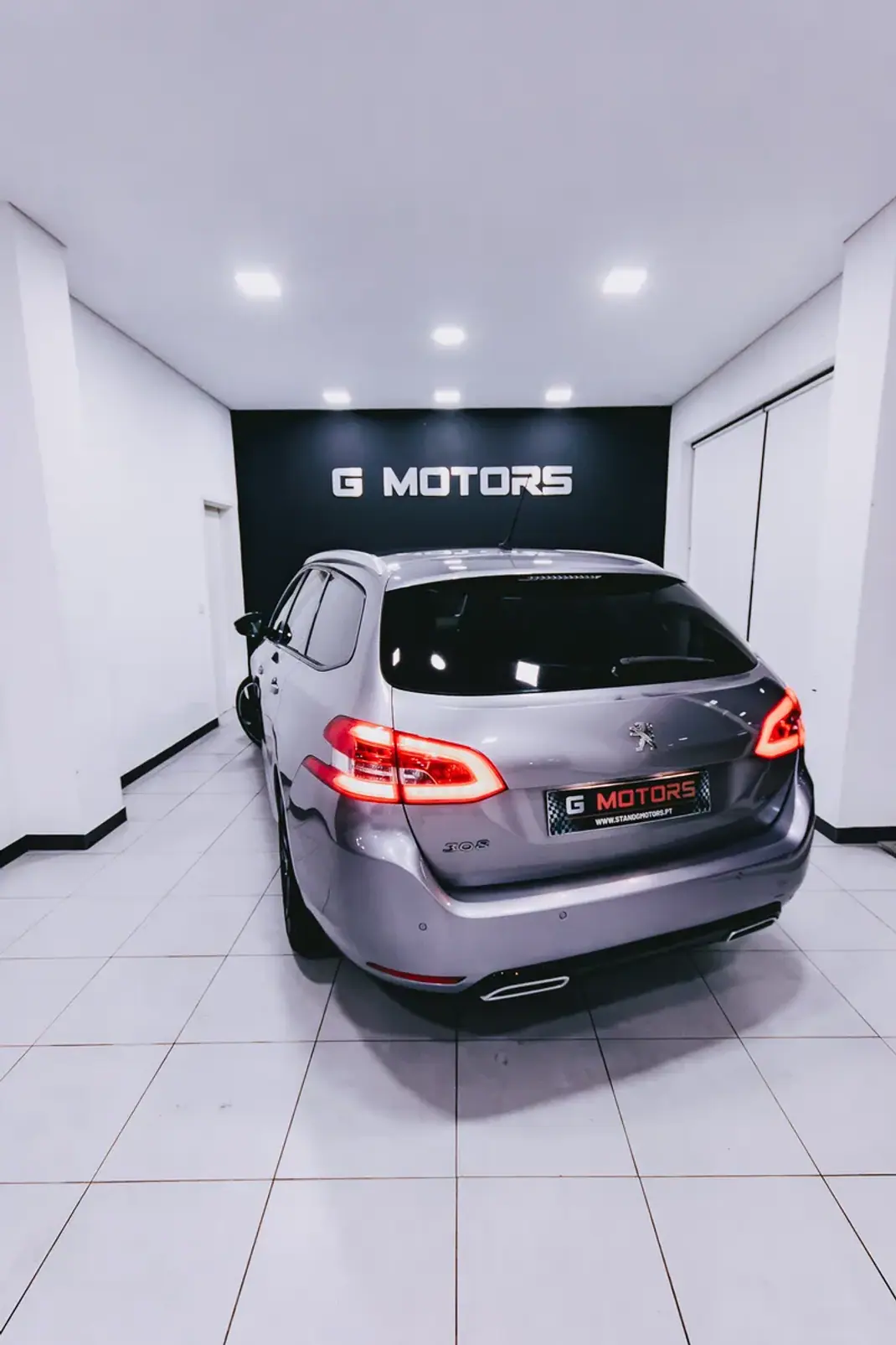 Peugeot 308 SW 2014 - 12900 EUR, 210000 km - AUTO.MOTO.pt - 210000km - foto 7 de 20