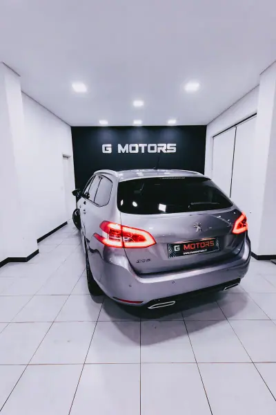 Peugeot 308 SW 2014 - 12900 EUR, 210000 km - AUTO.MOTO.pt - 210000km - foto 7 de 20