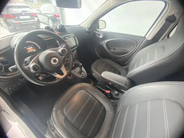 Smart ForFour 2019 - 11490 EUR, 41490 km - AUTO.MOTO.pt - 41490km - foto 12 de 12