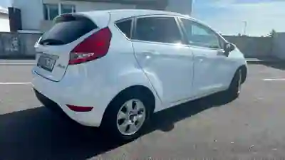 Ford Fiesta 2013 - 7450 EUR, 175000 km - AUTO.MOTO.pt - 175000km - foto 10 de 14