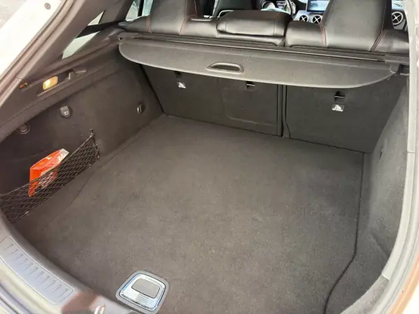 Mercedes-Benz CLA 220 2016 - 25900 EUR, 112661 km - AUTO.MOTO.pt - 112661km - foto 11 de 26
