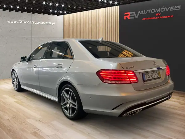 Mercedes-Benz E 250 2016 - 15950 EUR, 453700 km - AUTO.MOTO.pt - 453700km - foto 4 de 20