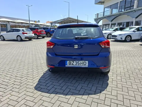 SEAT Ibiza 2018 - 11350 EUR, 103500 km - AUTO.MOTO.pt - 103500km - foto 7 de 30