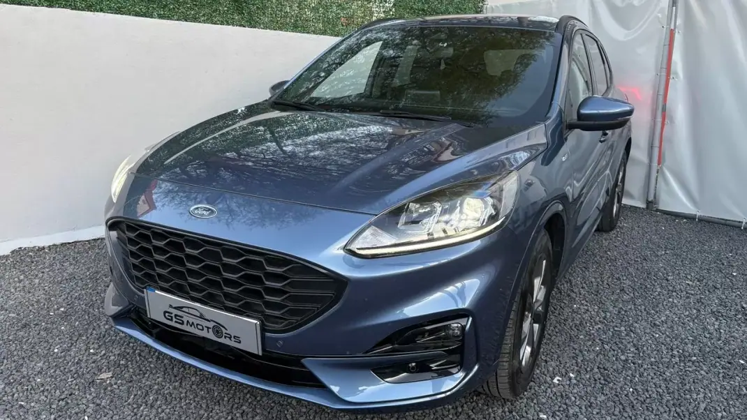 Ford Kuga 2022 - 15400 EUR, 108000 km - AUTO.MOTO.pt - 108000km - foto 1 de 12