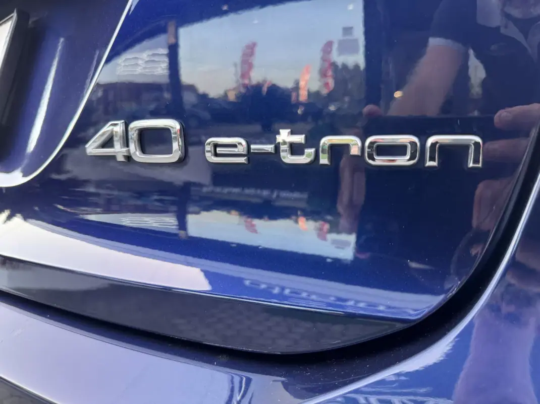 Audi Q4 e-tron 2021 - 29900 EUR, 79000 km - 79000km - foto 29 de 46