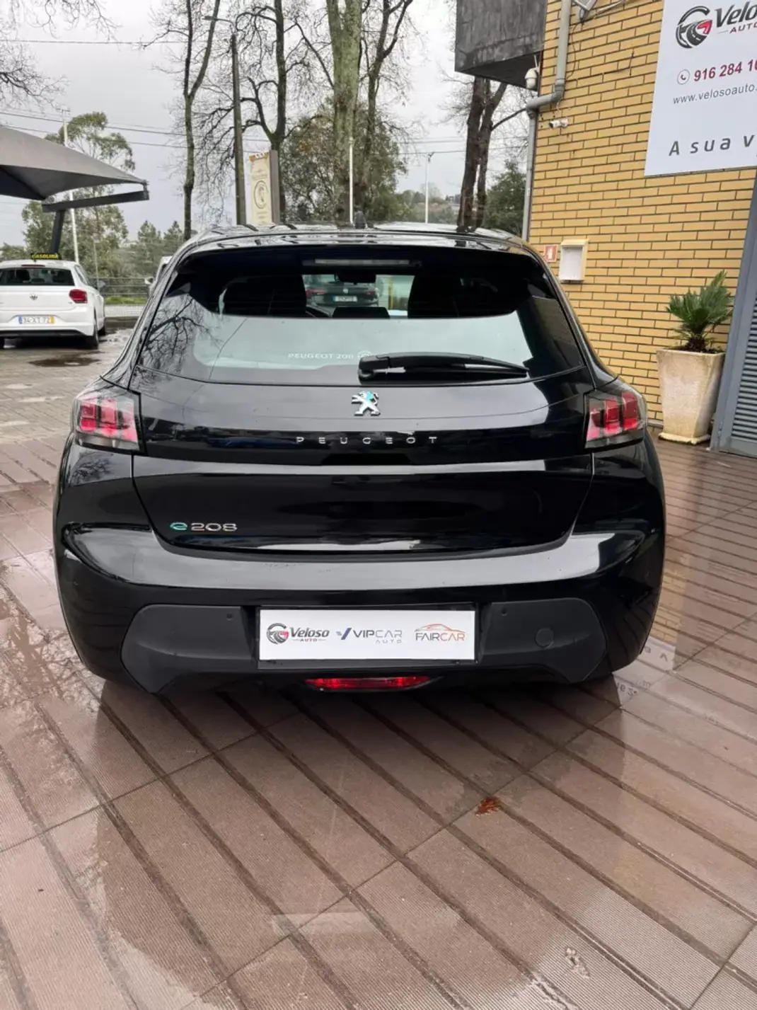 Peugeot e-208 2020 - 15000 EUR, 99692 km - AUTO.MOTO.pt - 99692km - foto 3 de 20