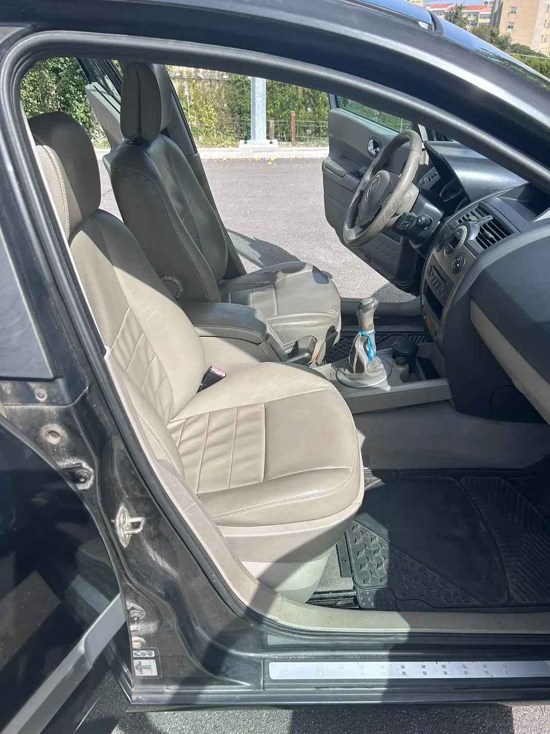 Renault Mégane Break 2004 - 2250 EUR, 359083 km - 359083km - foto 9 de 15