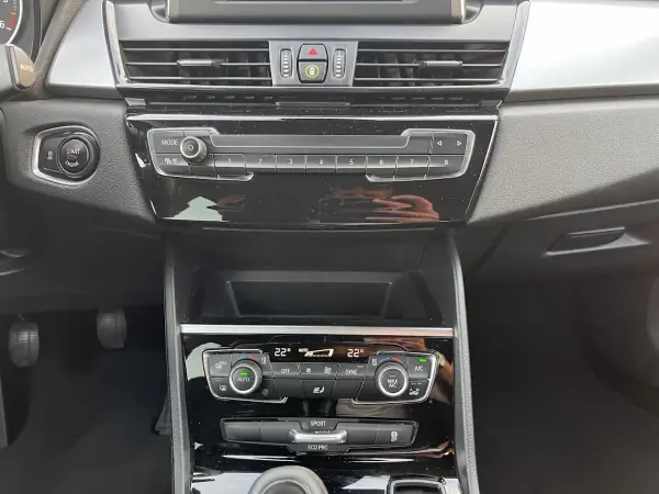 BMW 218 Gran Tourer 2016 - 15950 EUR, 200000 km - AUTO.MOTO.pt - 200000km - foto 19 de 51