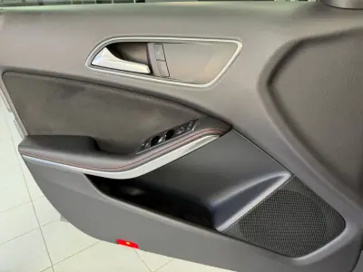 Mercedes-Benz A 220 2016 - 23500 EUR, 201016 km - AUTO.MOTO.pt - 201016km - foto 16 de 32