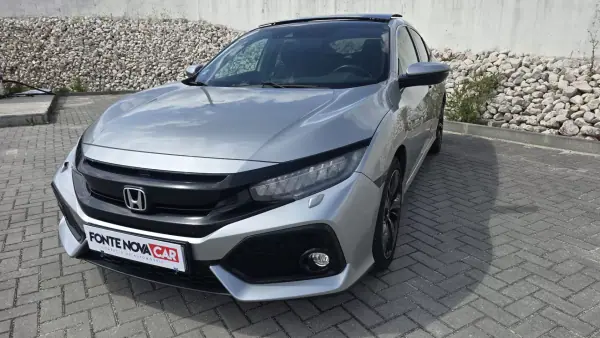 Honda Civic 2017 - 17950 EUR, 128483 km - AUTO.MOTO.pt - 128483km - foto 7 de 30