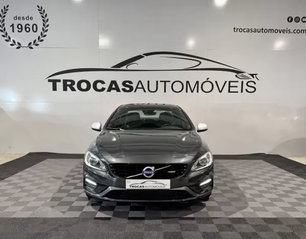 Volvo S60 2016 - 14900 EUR, 205158 km - AUTO.MOTO.pt - 205158km - foto 12 de 30