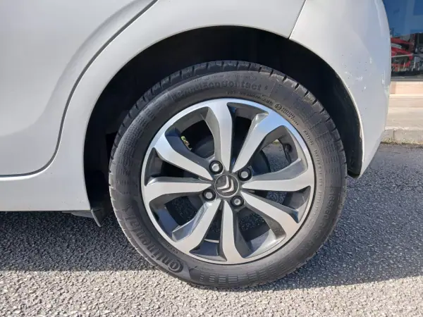 Citroën C1 2018 - 8960 EUR, 70600 km - AUTO.MOTO.pt - 70600km - foto 11 de 23