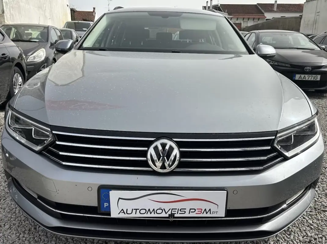 Volkswagen Passat Variant 2018 - 17900 EUR, 143500 km - AUTO.MOTO.pt - 143500km - foto 19 de 20