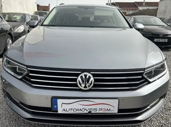 Volkswagen Passat Variant 2018 - 17900 EUR, 143500 km - AUTO.MOTO.pt - 143500km - foto 19 de 20