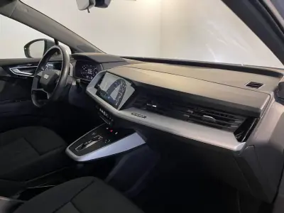Audi Q4 e-tron 2023 - 29500 EUR, 69000 km - AUTO.MOTO.pt - 69000km - foto 14 de 35