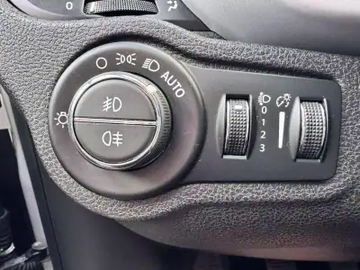 Fiat 500X 2016 - 10990 EUR, 159900 km - AUTO.MOTO.pt - 159900km - foto 14 de 18